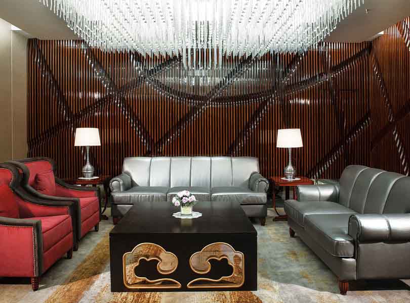 真皮沙发的修补及换皮